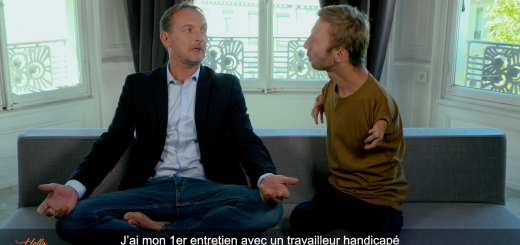 Discussion en un RH et un coach en situation de handicap moteur (bras atrophiés)