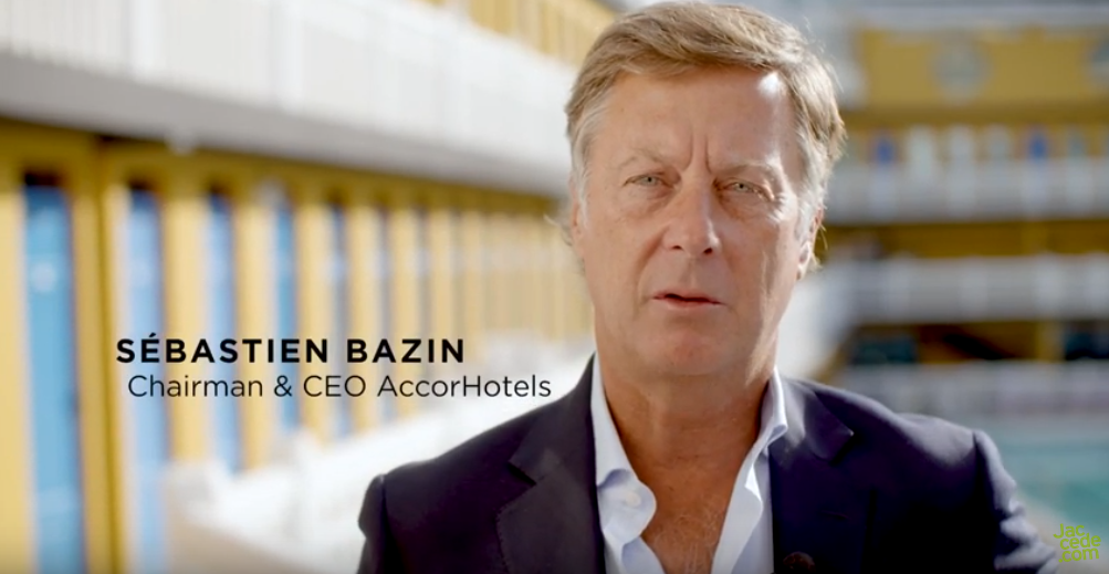 Capture d'écran de la vidéo. Sébastien Bazin, Chairman & CEO d'AccorHotels